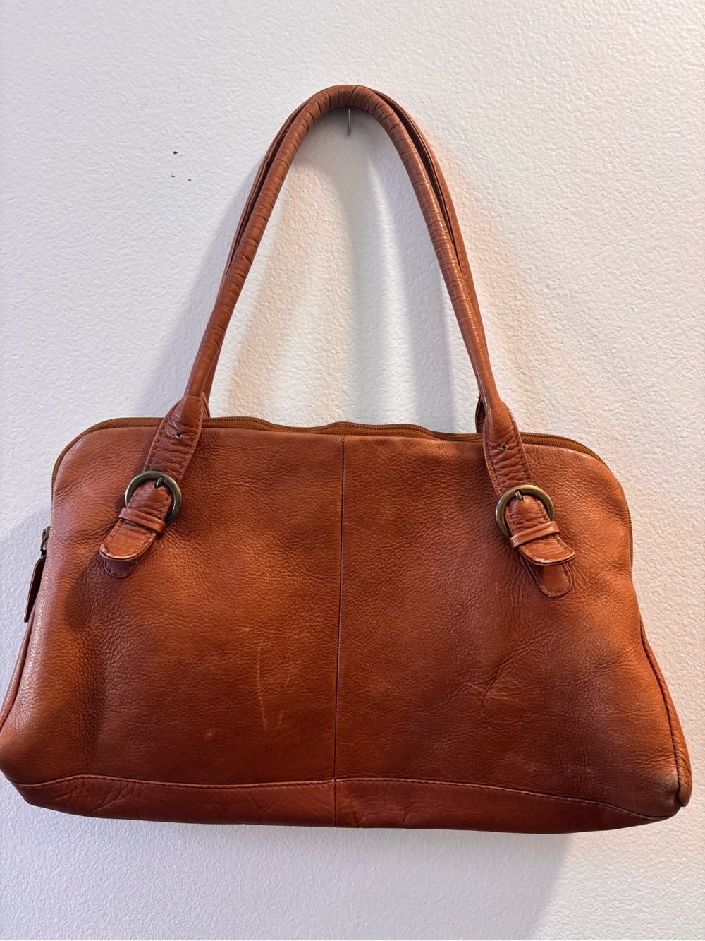 HOBO Leather Shoulder Bag in Cognac Brown Y2K